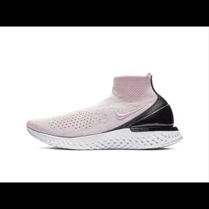 nike rise react flyknit women's running shoe